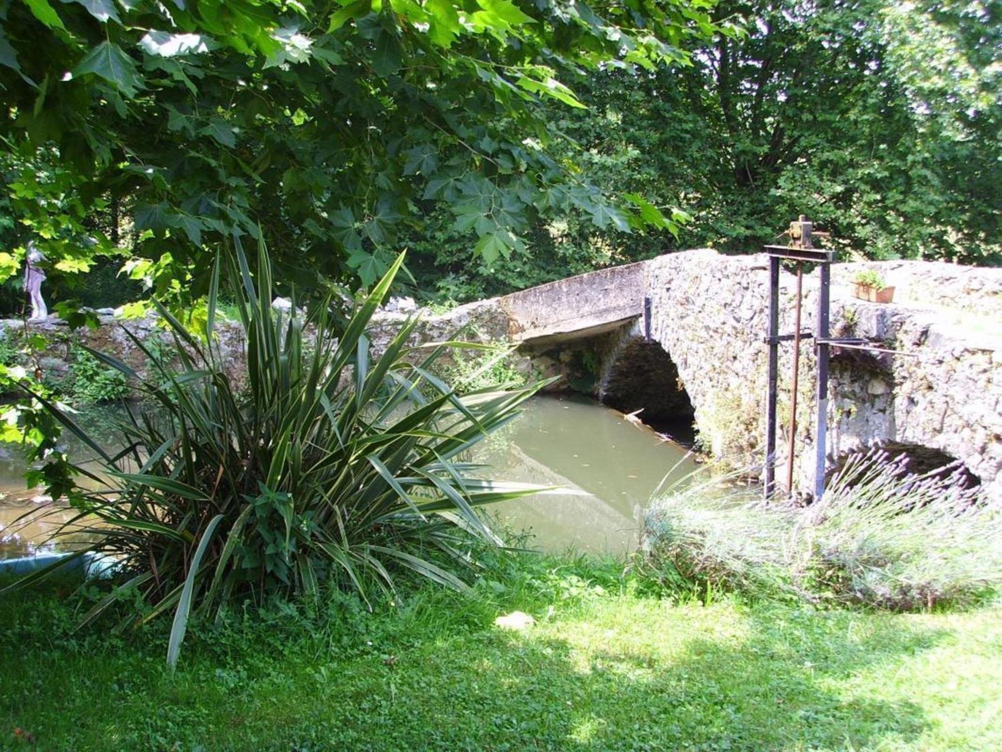 Chambre d'Hôtes Moulin Urketa Ayherre Exterior foto